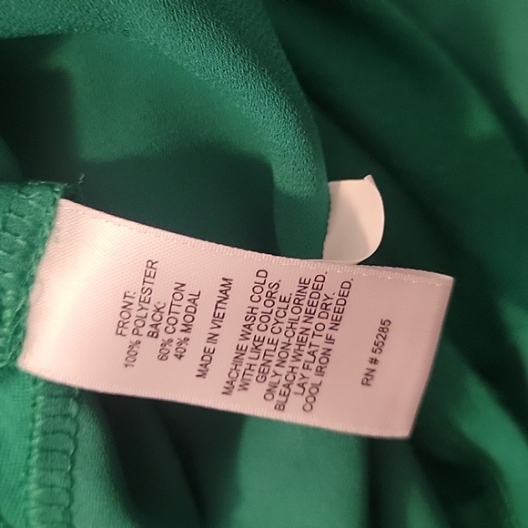 Express Green Keyhole Top - Picture 8 of 9